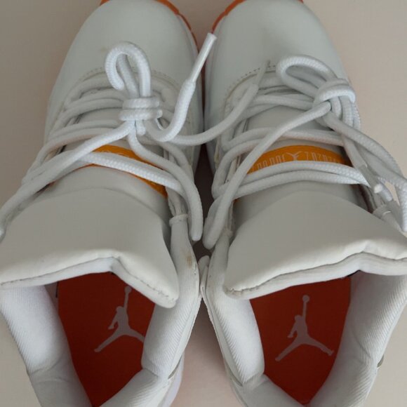 Jordan 11 Retro Low Citrus Women size 5.5 - Picture 3 of 3